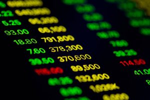 الذهب يرتفع وسط تصاعد المخاوف الجيوسياسية ويحفز المعادن الثمينة الأخرى