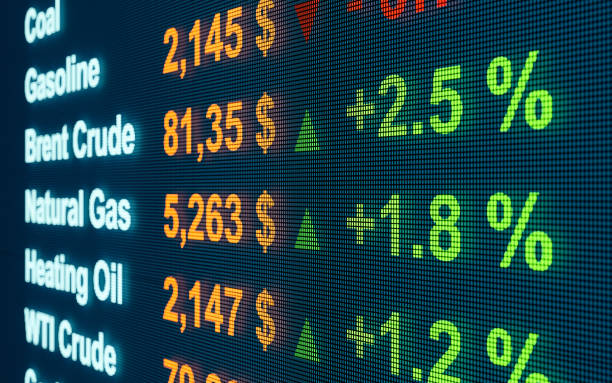 ارتفاع أسعار النفط وسط تصاعد التوترات الروسية الأوكرانية وضعف الدولار