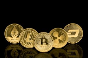 تنظيمات الكريبتو في 2025: بين الحرية المالية والرقابة الحكومية