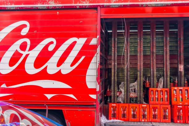 كوكا كولا إتش بي سي تستحوذ على حصة مسيطرة في CCBA بقيمة 3.4 مليار دولار