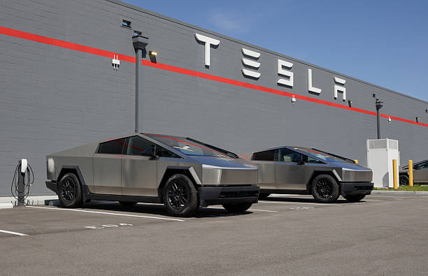 تسلا تتراجع أمام الهجوم الصيني: BYD توسّع نفوذها الأوروبي بسرعة قياسية 3 تسلا تتراجع أمام الهجوم الصيني: BYD توسّع نفوذها الأوروبي بسرعة قياسية